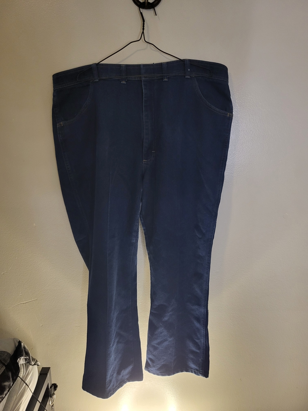 Wrangler Men's Dark Blue Bootcut Jeans